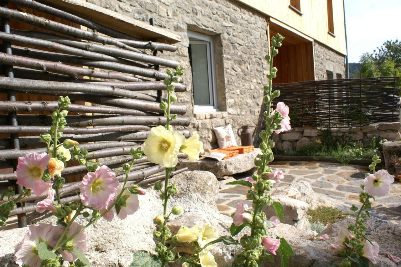 Gites La Boletiere Saint-Étienne-du-Valdonnez 외부 사진